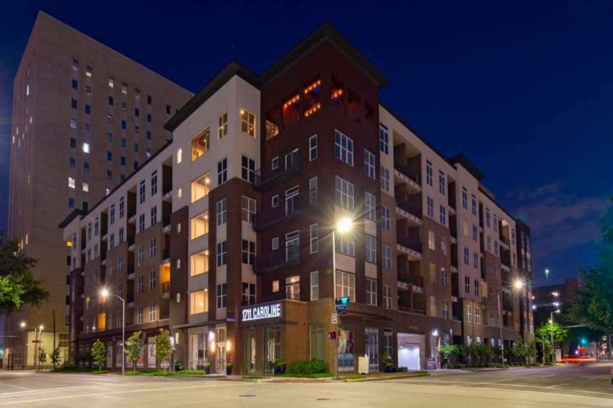 Downtown Apt Free Parking - Pool - Gym - Fully Kitchen Houston Eksteriør billede