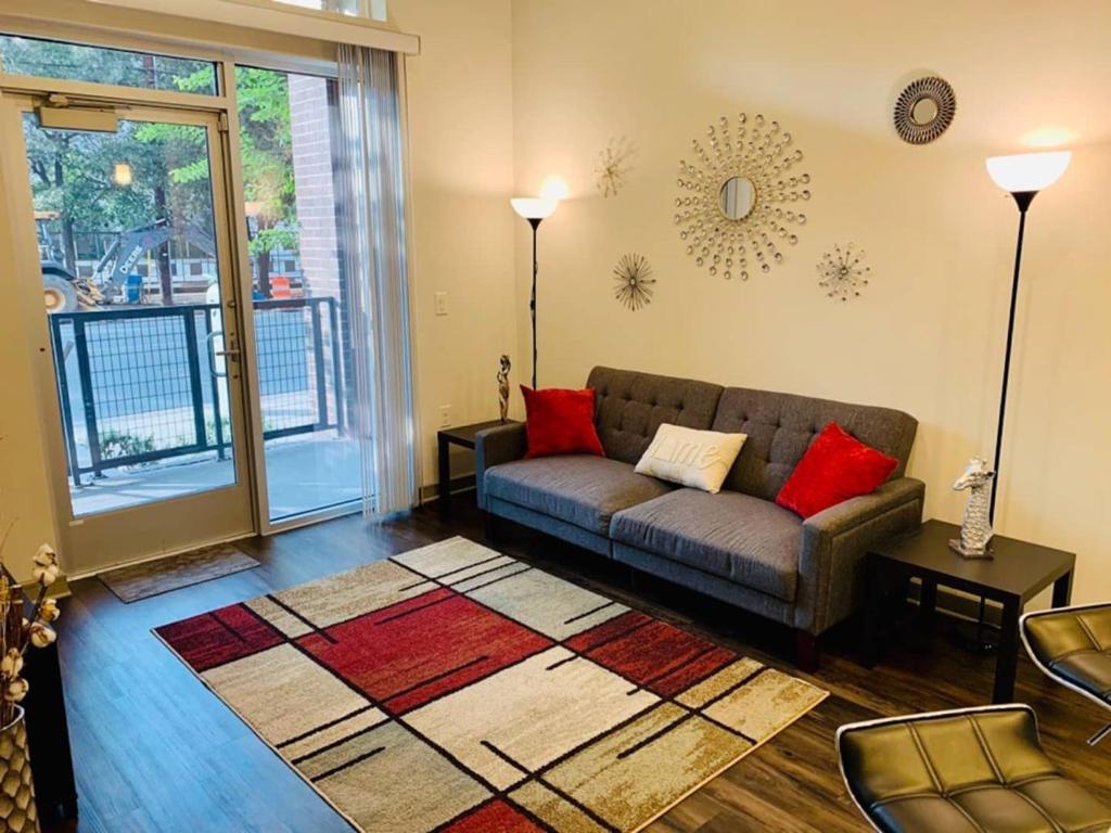 Downtown Apt Free Parking - Pool - Gym - Fully Kitchen Houston Eksteriør billede