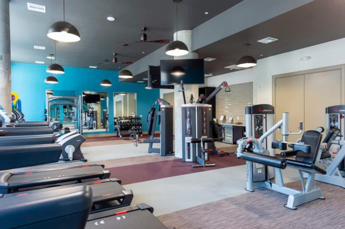 Downtown Apt Free Parking - Pool - Gym - Fully Kitchen Houston Eksteriør billede